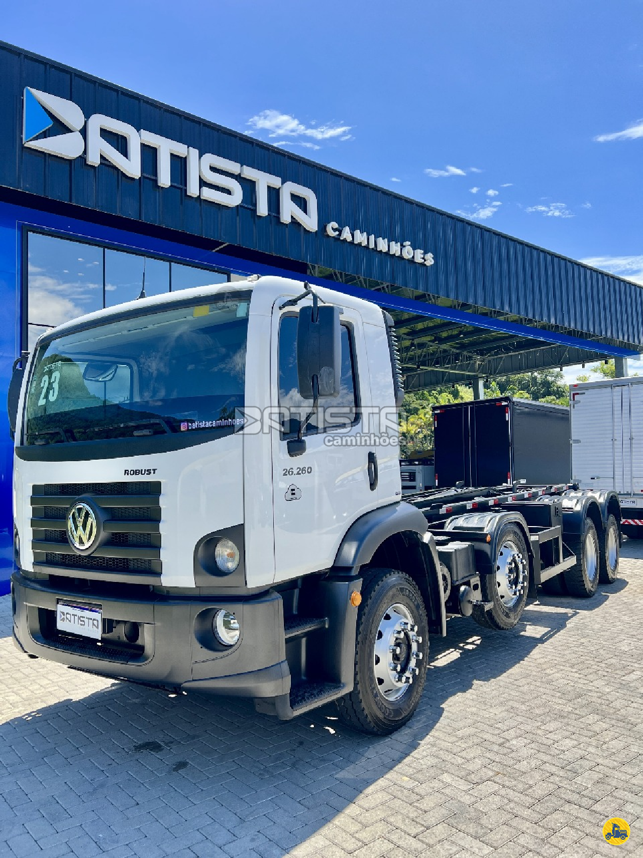 CAMINHAO VOLKSWAGEN VW 26260 Roll ON OFF BiTruck 8x4 Batista Caminhões PALHOCA SANTA CATARINA SC